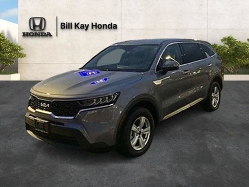 Used 2023 Kia Sorento LX AWD/4WD image 1