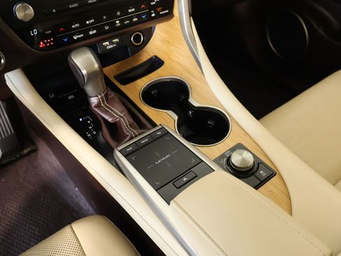 Used 2020 Lexus RX 350L FWD w/ Premium Package image 8