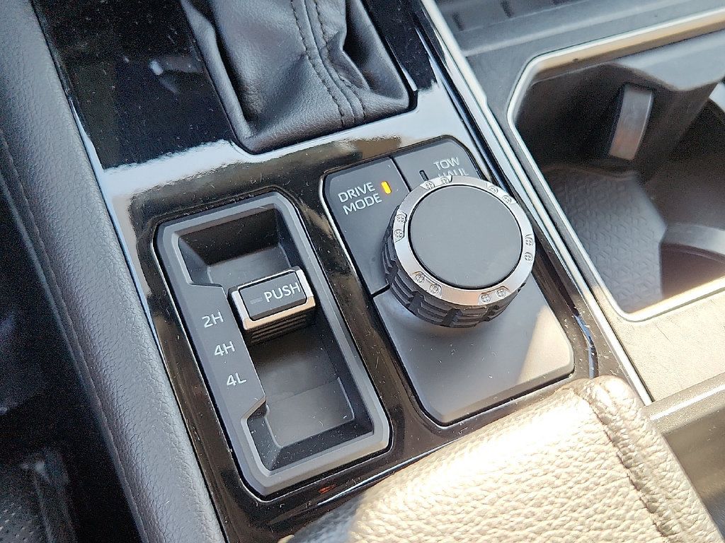 Used 2023 Toyota Tundra Limited AWD/4WD image 23