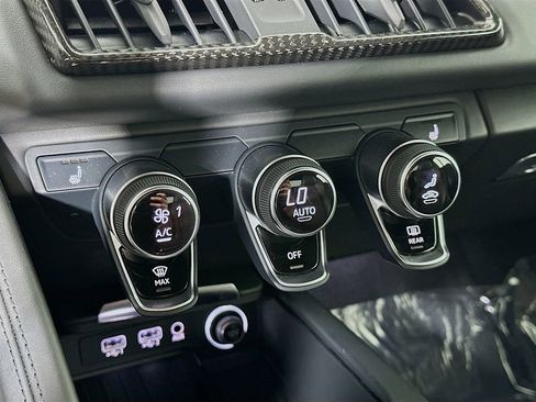 Used 2020 Audi R8 V10 performance image 17