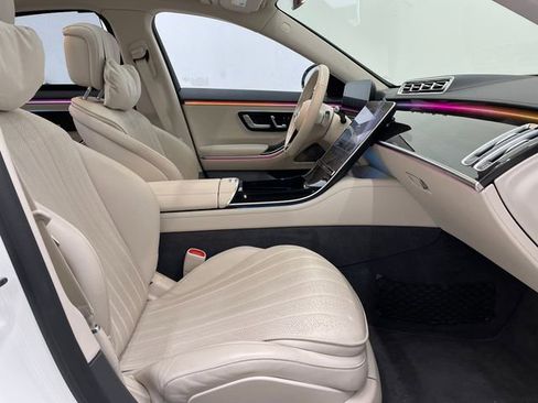Used 2022 Mercedes-Benz S 500 4MATIC image 16