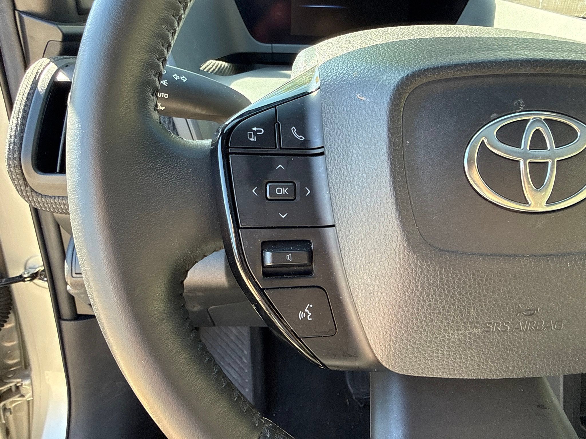 Used 2023 Toyota bZ4X AWD w/ Weather Package image 23
