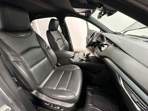 Used 2023 Cadillac XT4 Premium Luxury image 22