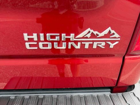 Used 2023 Chevrolet Silverado 1500 High Country w/ High Country Premium Package AWD/4WD image 8