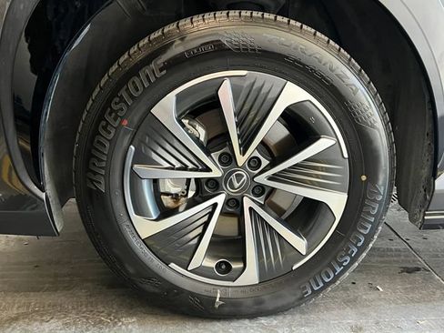 Used 2024 Lexus RZ 300e Premium w/ Accessory Package (2T) FWD image 9