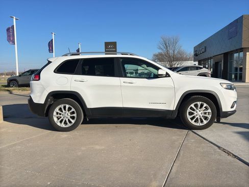 Used 2021 Jeep Cherokee Latitude image 7