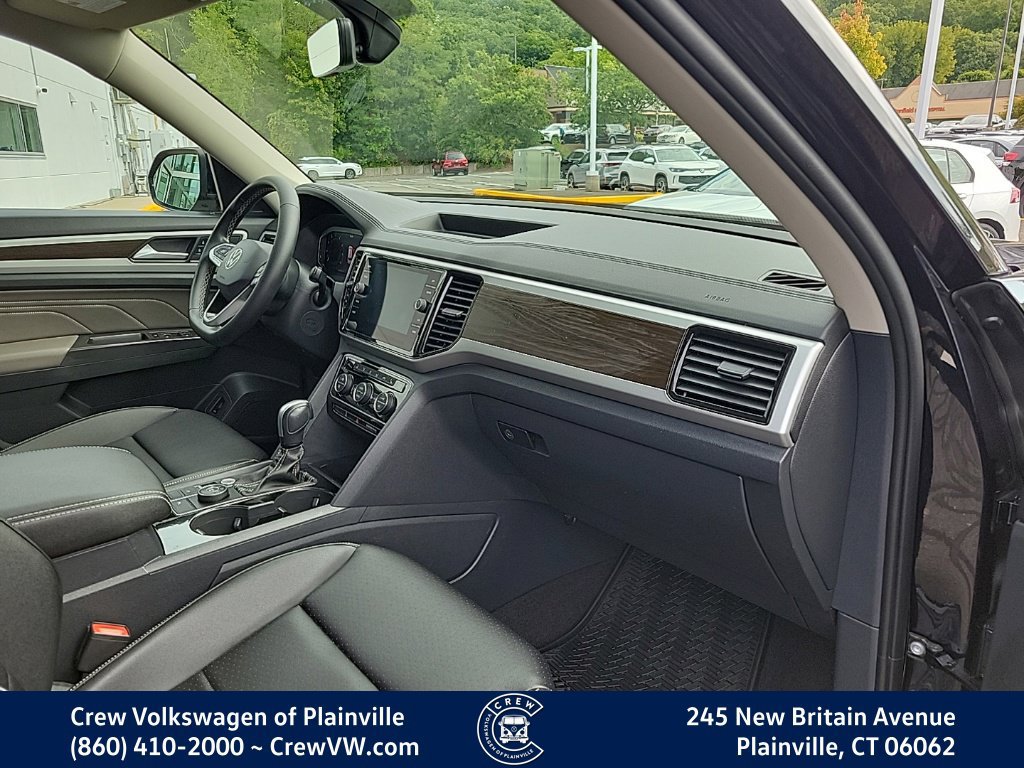 Certified 2023 Volkswagen Atlas SE w/ Panoramic Sunroof Package AWD/4WD image 44
