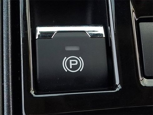 Certified 2025 Subaru Crosstrek 2.5i Limited w/ Popular Package #4A image 24