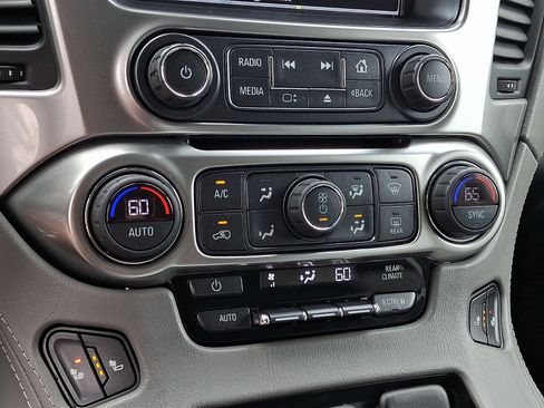 Used 2019 Chevrolet Tahoe LT AWD/4WD image 16