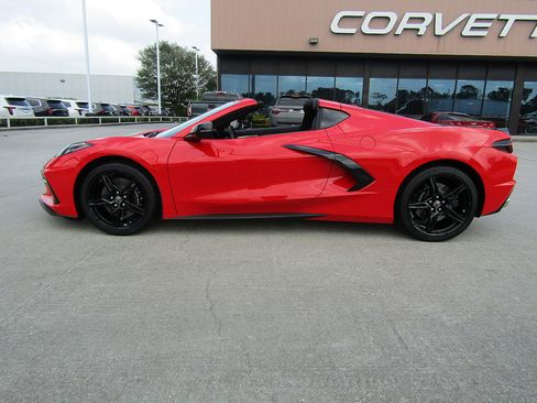 Used 2024 Chevrolet Corvette Stingray Premium Cpe w/ Z51 Performance Package RWD image 6