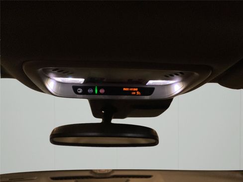 Used 2021 Chevrolet Malibu Premier FWD image 21