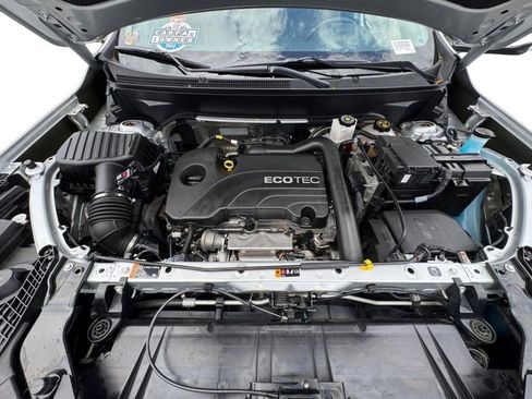 Used 2022 GMC Terrain SLT w/ Elevation Edition image 9