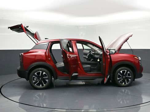 New 2026 Nissan Kicks SV w/ SV Premium Package AWD/4WD image 33