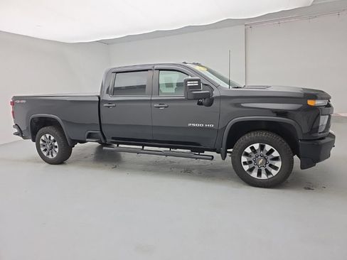 Used 2022 Chevrolet Silverado 2500 Custom w/ Custom Convenience Package AWD/4WD image 13