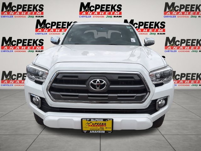 Used 2017 Toyota Tacoma Limited w/ Tow Package RWD image 8