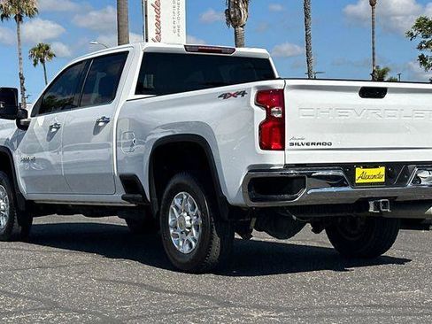 Used 2024 Chevrolet Silverado 2500 LTZ AWD/4WD image 6