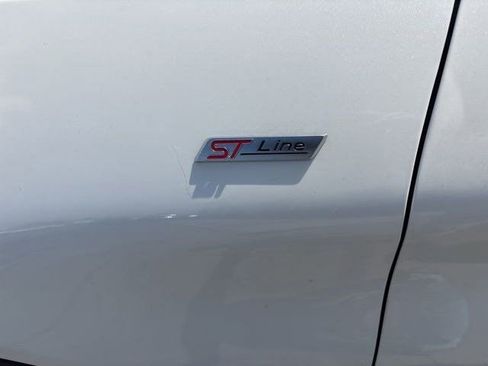 Used 2025 Ford Explorer ST-Line w/ ST-Line Street Pack AWD/4WD image 49