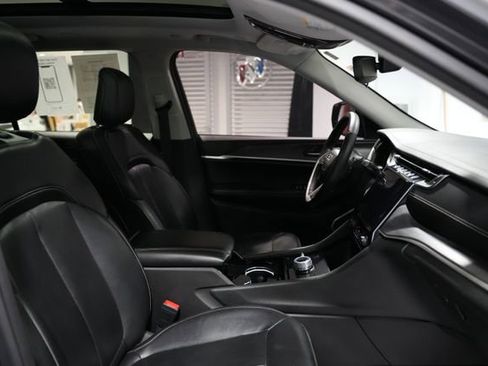 Used 2021 Jeep Grand Cherokee L Limited image 22