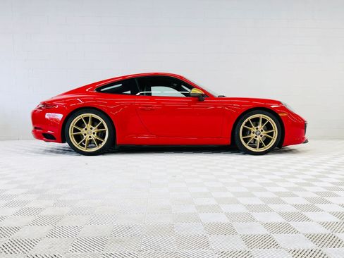 Used 2019 Porsche 911 Carrera T image 3