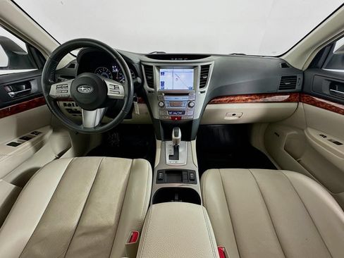 Used 2010 Subaru Outback 3.6R Limited AWD/4WD image 8
