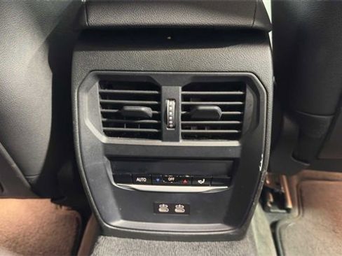 Used 2021 BMW 330i Sedan w/ Premium Package image 15