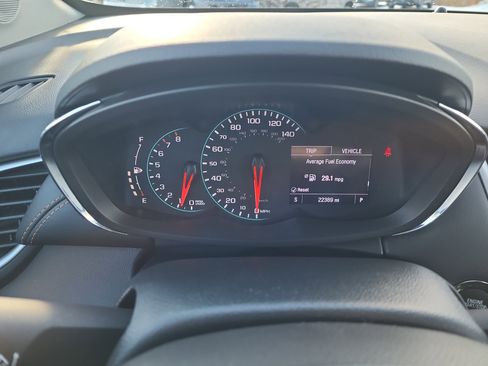 Used 2020 Chevrolet Trax LT w/ LT Convenience Package image 20