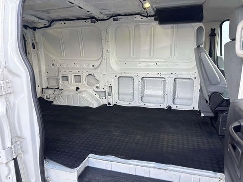 Used 2017 Ford Transit 250 130 Low Roof image 7