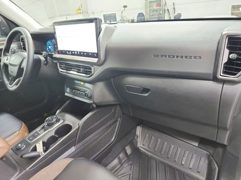 Used 2025 Ford Bronco Sport Outer Banks AWD/4WD image 39