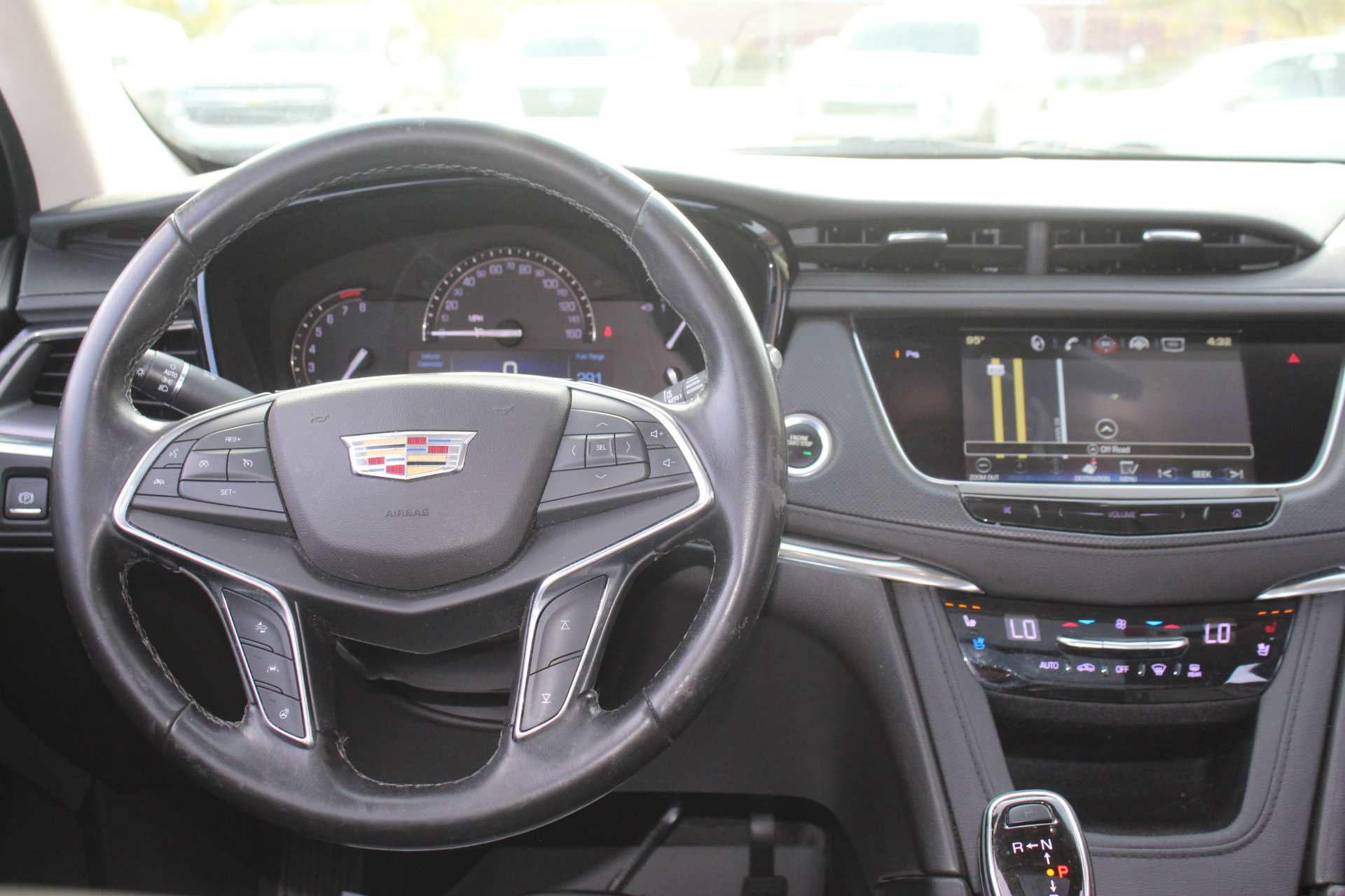 Used 2019 Cadillac XT5 Premium Luxury FWD image 26