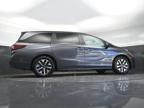 Certified 2025 Honda Odyssey EX-L image 28