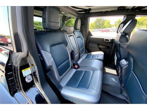 Used 2024 Ford Bronco Outer Banks AWD/4WD image 25