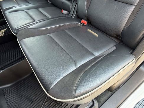 Used 2021 RAM 1500 Laramie AWD/4WD image 31