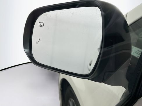 Used 2020 Toyota Sienna XLE image 16