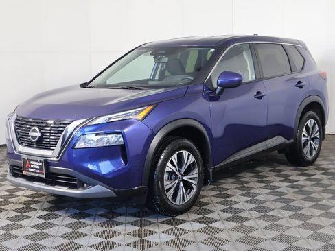 Used 2023 Nissan Rogue SV image 7
