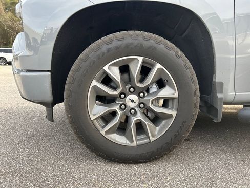 Used 2024 Chevrolet Silverado 1500 RST image 7