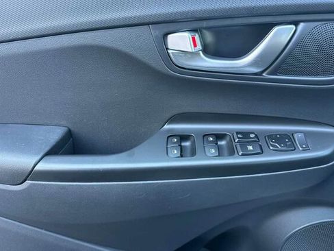 Used 2022 Hyundai Kona SEL w/ Convenience Package image 8