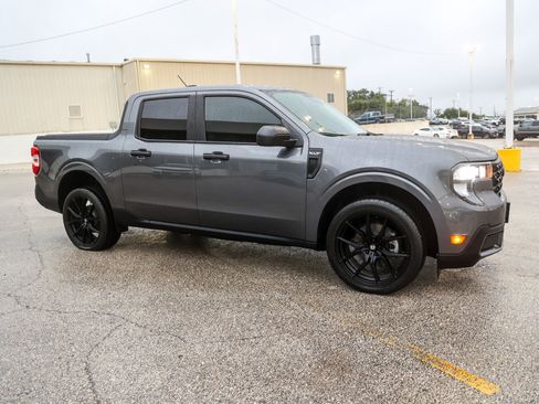 Used 2025 Ford Maverick XLT FWD image 6