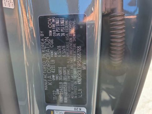 Used 2023 Kia Niro EX FWD image 29