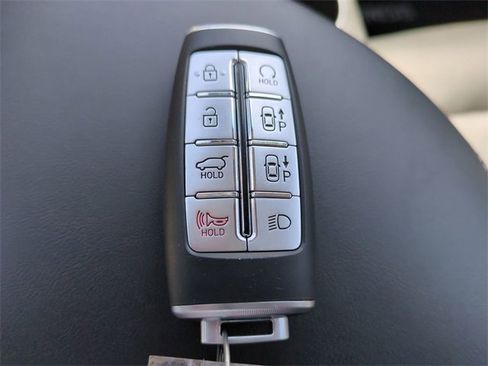 Certified 2024 Genesis Electrified GV70 Advanced image 29