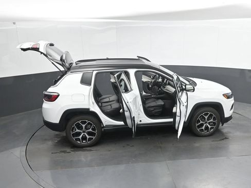 Used 2025 Jeep Compass Limited AWD/4WD image 50