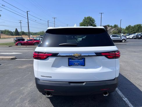 Used 2023 Chevrolet Traverse LS FWD image 6