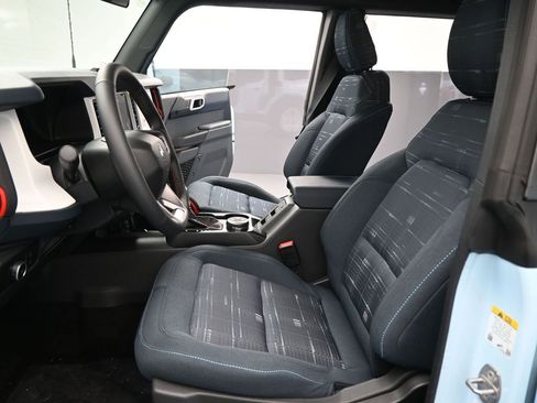 New 2025 Ford Bronco Heritage Edition image 9