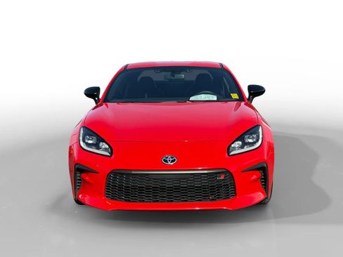 Used 2024 Toyota GR86 Premium w/ Performance Package image 8