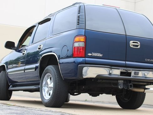 Used 2000 Chevrolet Tahoe LS w/ LS Preferred Equipment Group AWD/4WD image 26