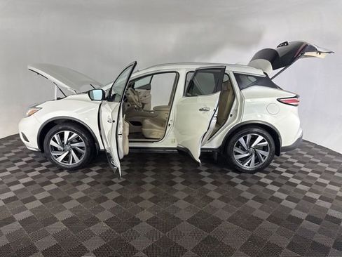 Used 2018 Nissan Murano Platinum image 11