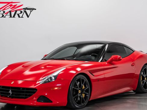 Used 2016 Ferrari California T RWD image 1