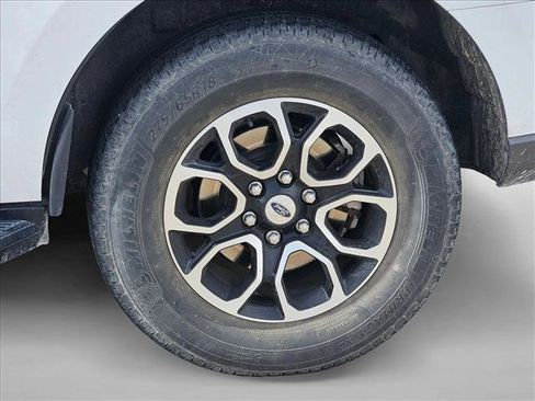 Used 2023 Ford Expedition XLT RWD image 14
