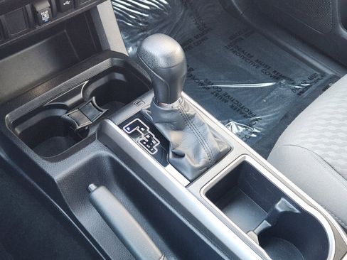 Used 2022 Toyota Tacoma SR5 image 20