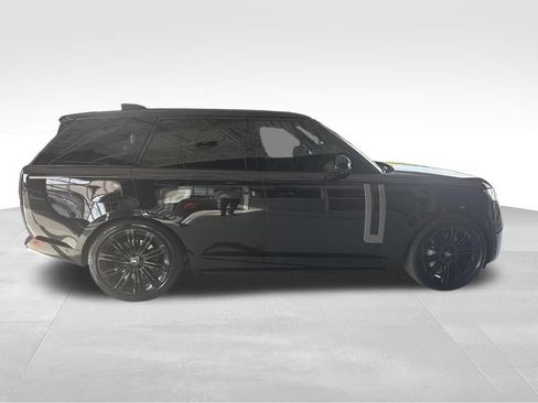 Used 2023 Land Rover Range Rover SE AWD/4WD image 6
