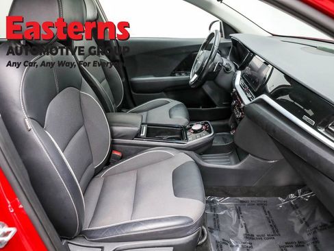 Used 2022 Kia Niro EX w/ Cold Weather Package image 23